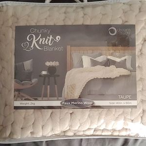Chunky Knit Blanket